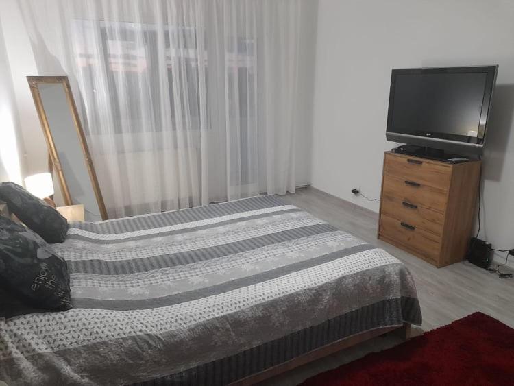 New 33 Apartment Bacau Ngoại thất bức ảnh