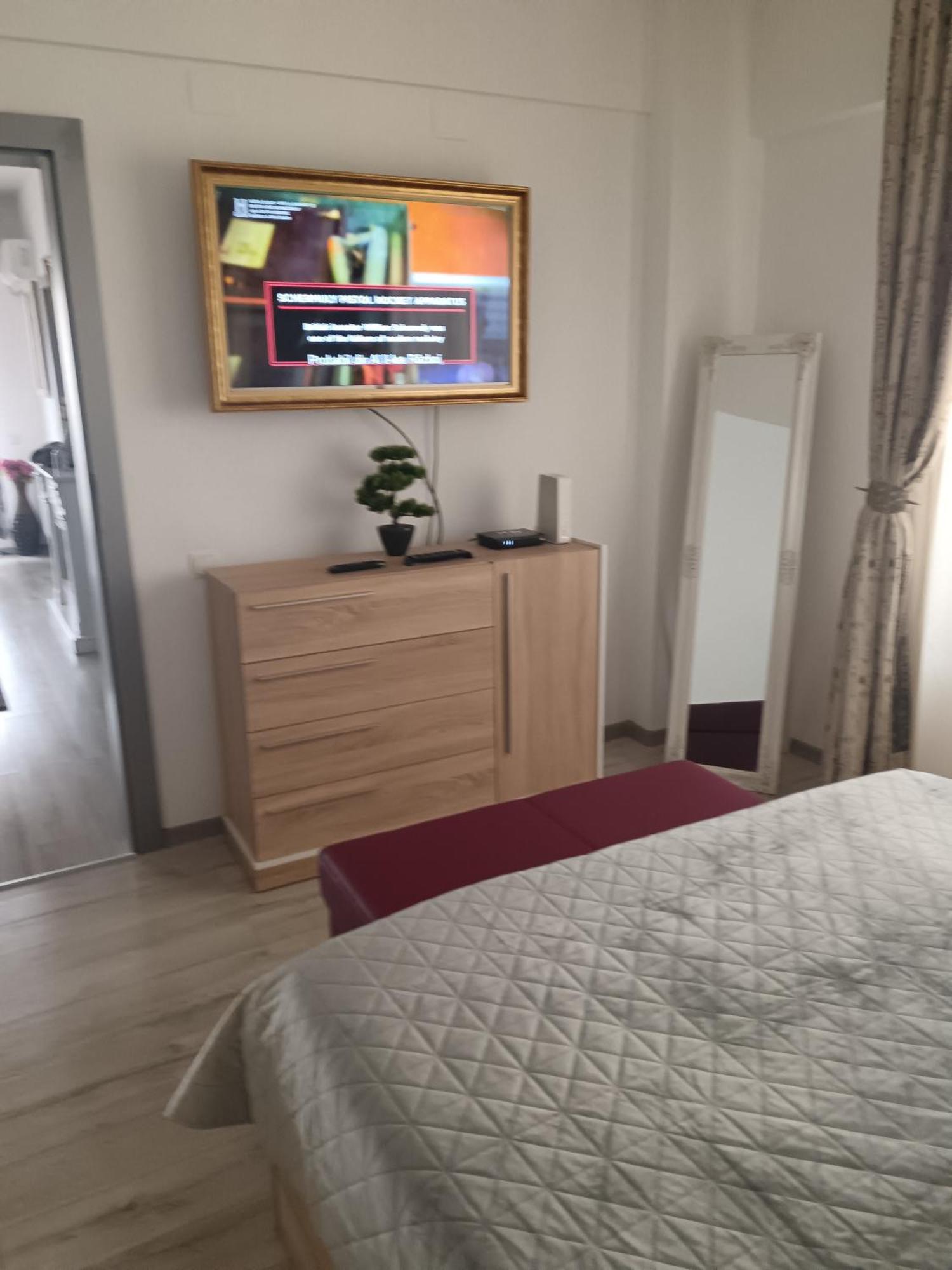 New 33 Apartment Bacau Ngoại thất bức ảnh
