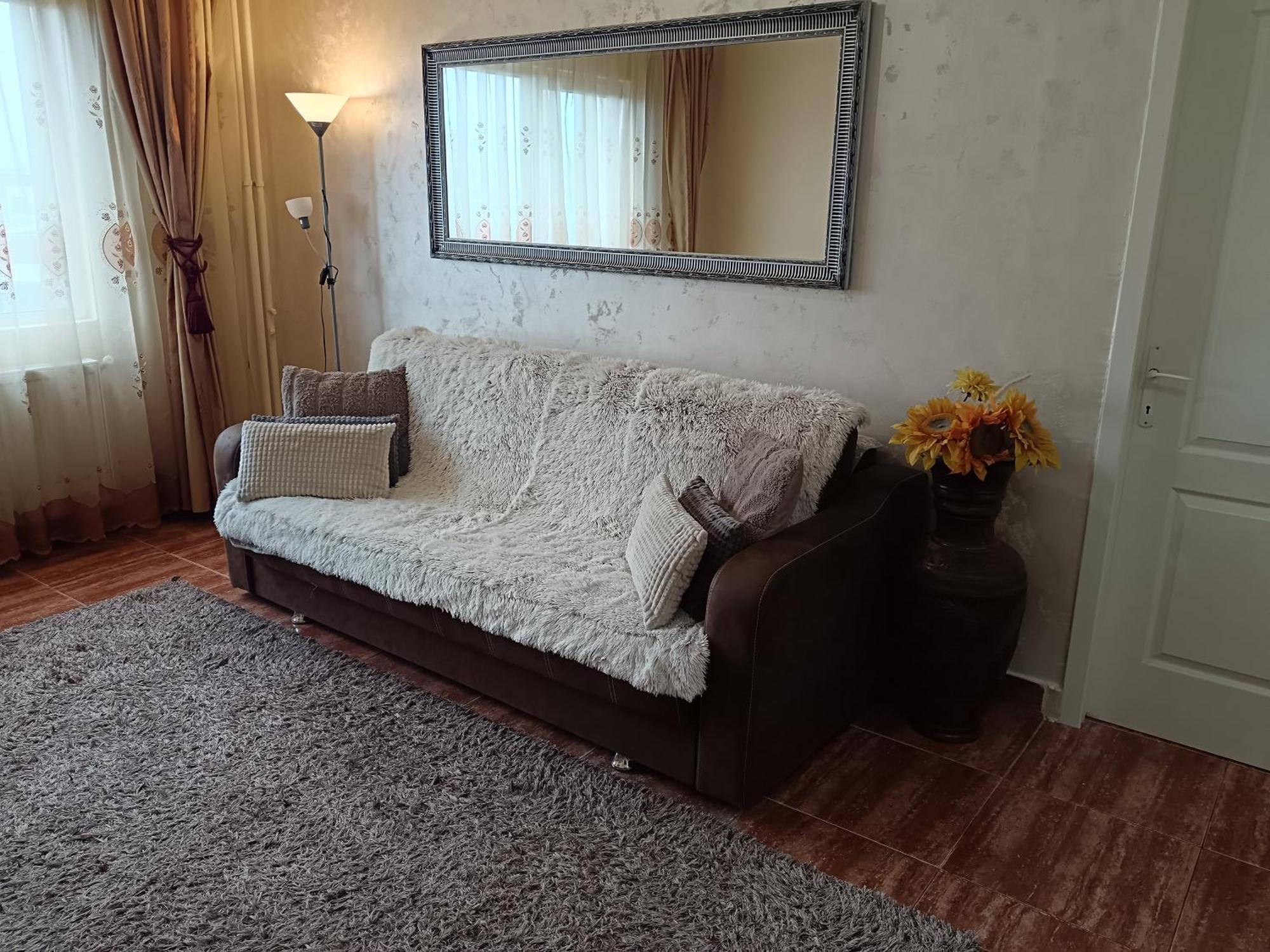 New 33 Apartment Bacau Ngoại thất bức ảnh